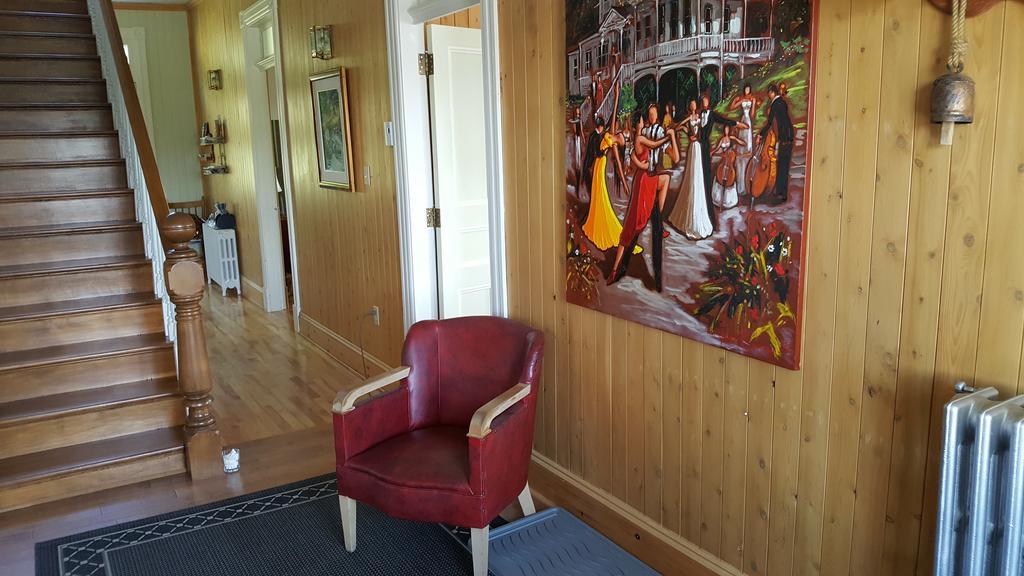 Le Manoir Du Vieux Presbytere Port-Daniel Kültér fotó